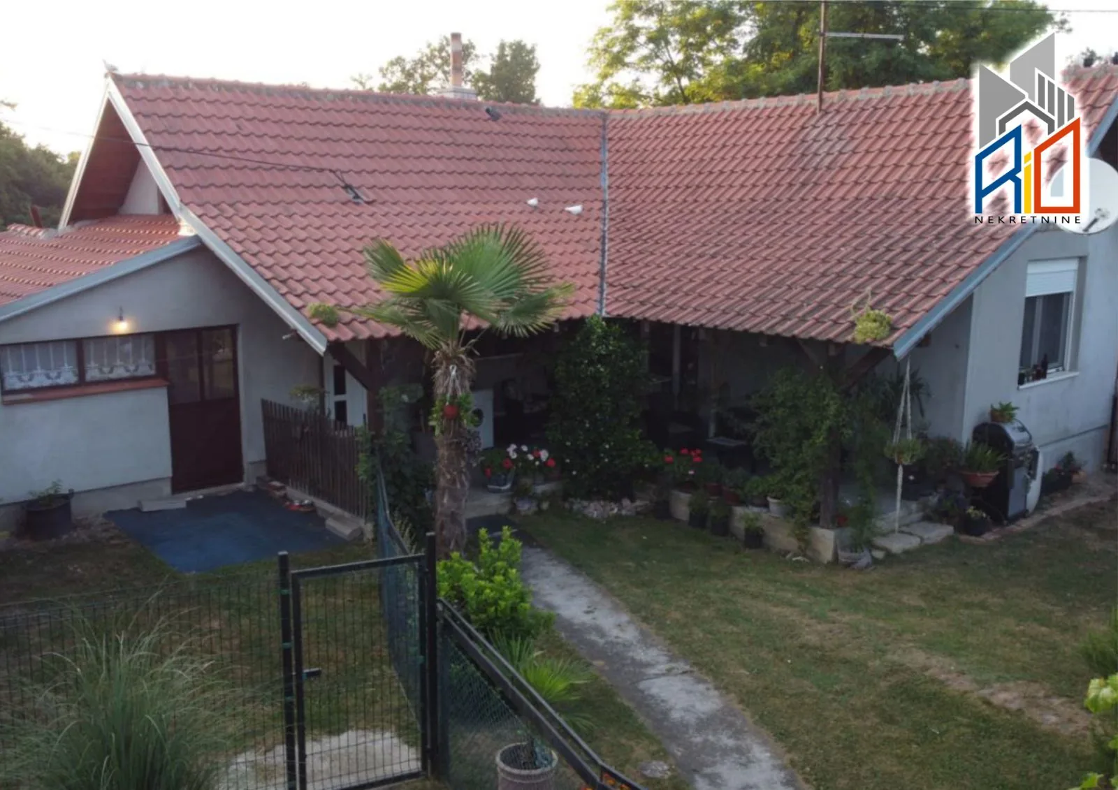 Useljiva kuća u Crvenoj Jabuci Ub slika 2