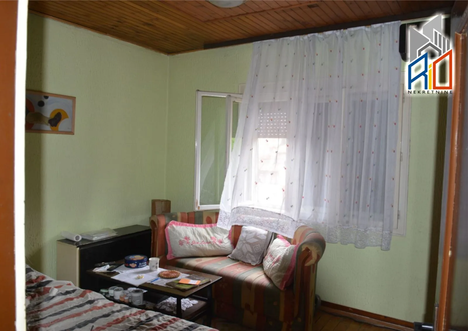 Useljive dve kuće u Ubu slika 13