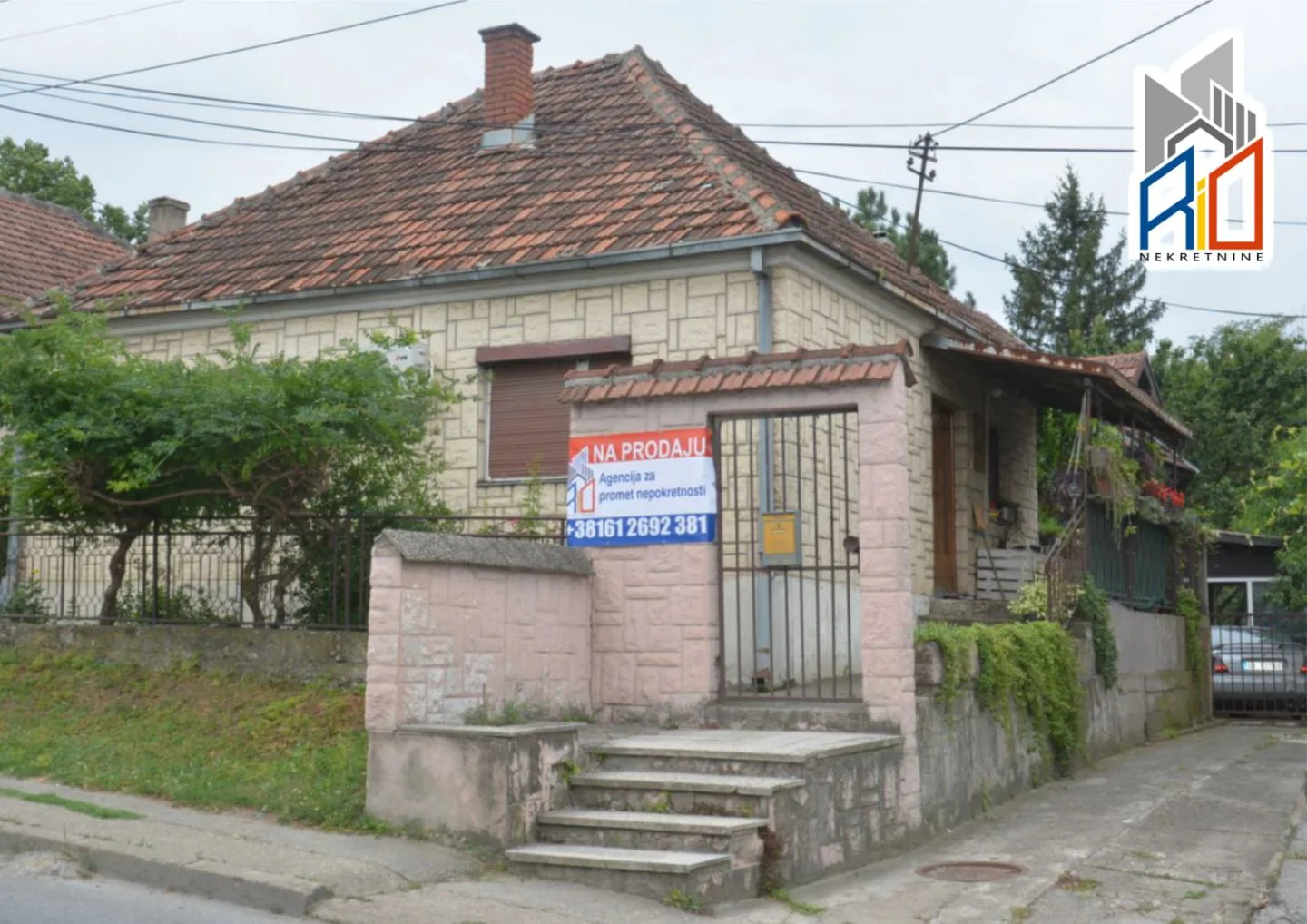 Useljive dve kuće u Ubu slika 3