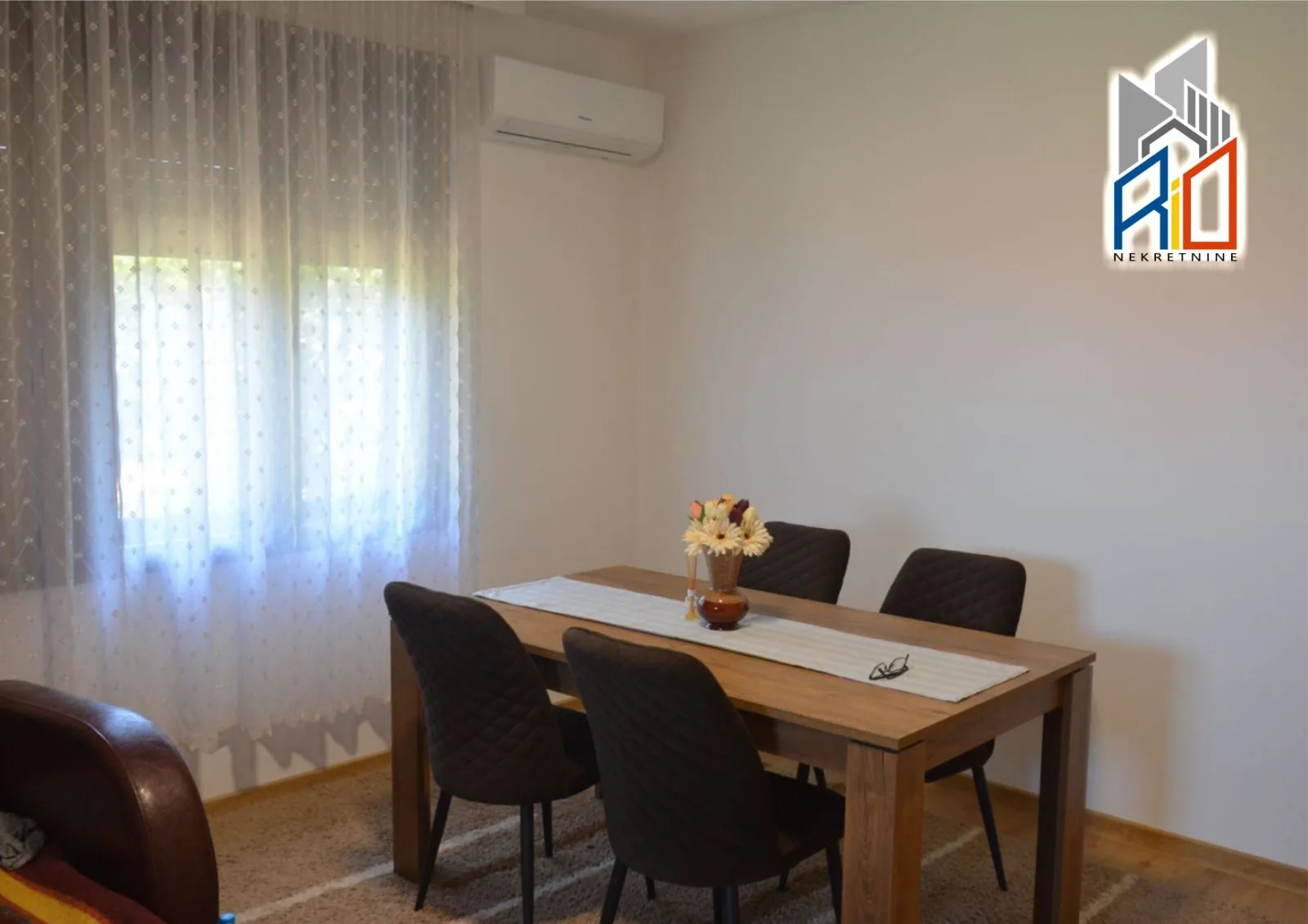 Kuća 200m2 u Ubu slika 13