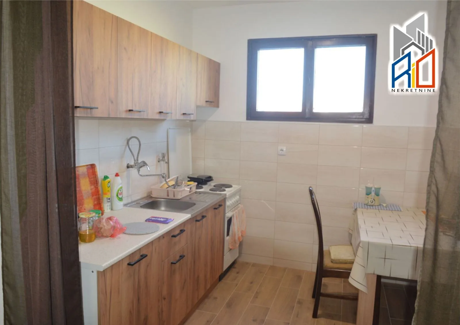 Kuća 200m2 u Ubu slika 14
