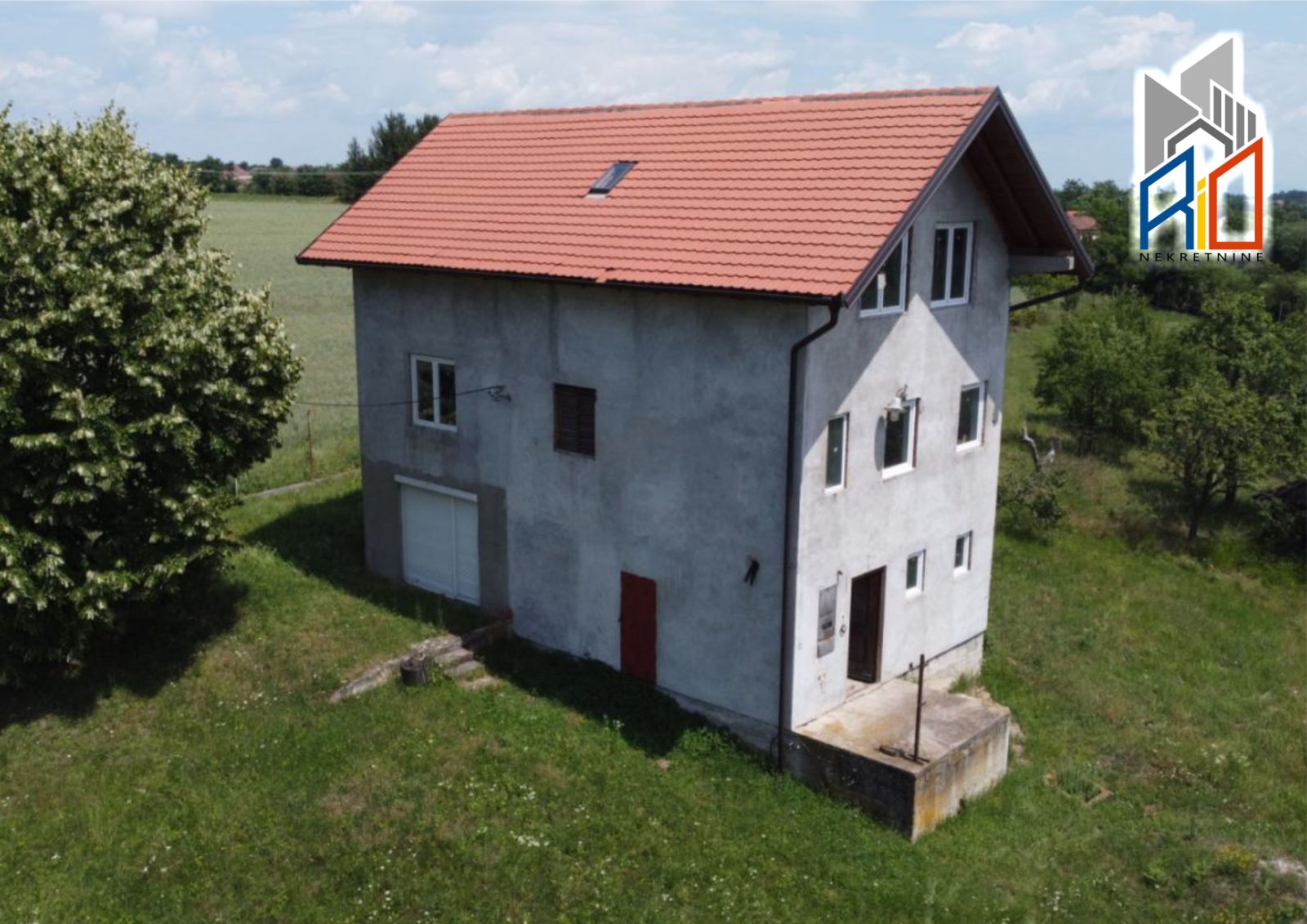 Kuća 200m2 u Tularima kod Uba slika 11