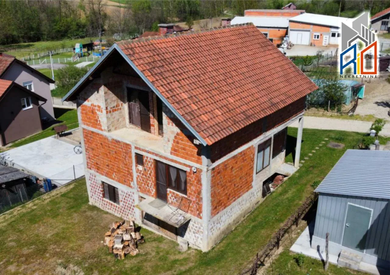 Useljiva kuća u Radjevom selu kod Valjeva slika 14