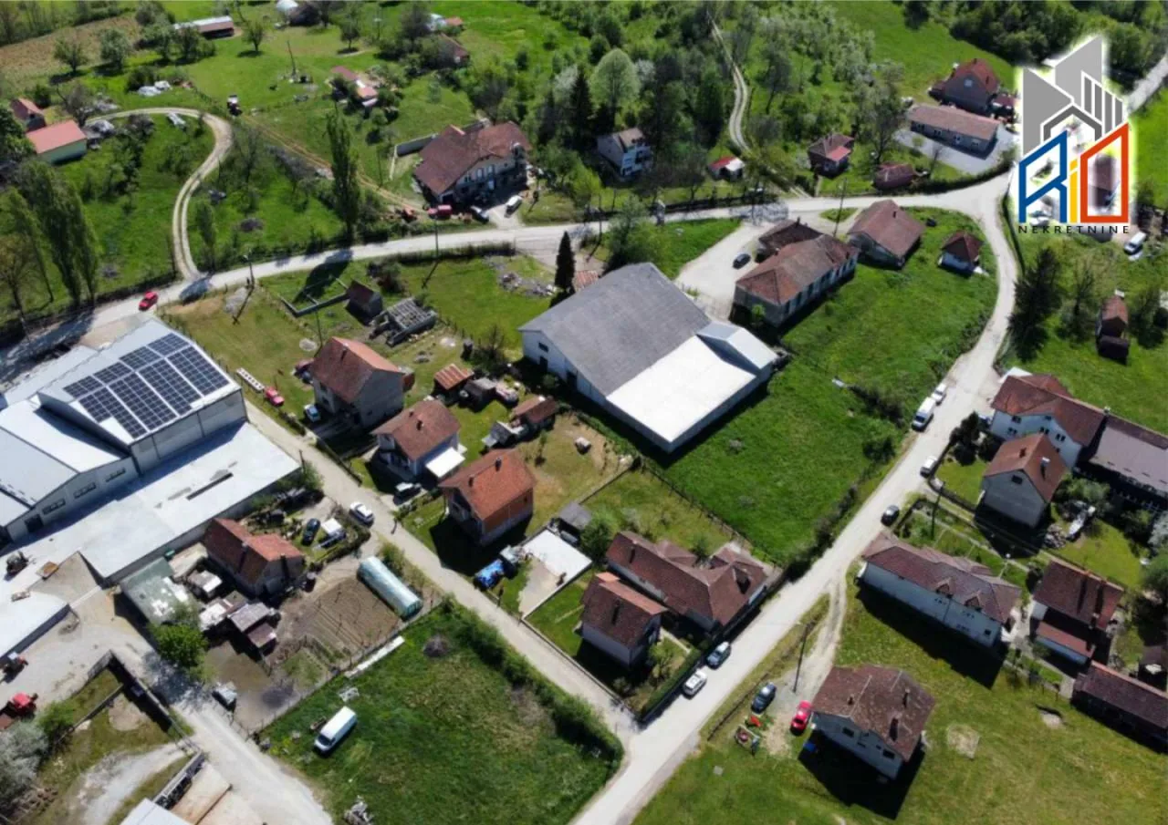 Useljiva kuća u Radjevom selu kod Valjeva slika 16